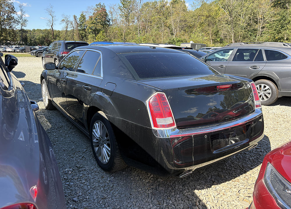 
								2014 Chrysler 300 full									